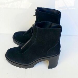 Paige Brianna Water Resistant Womens Black Suede Lug Sole Zip Up Bootie NWOT 8